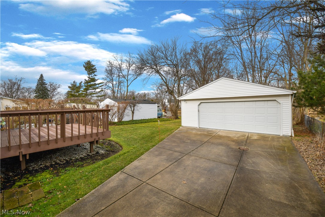 5515 Huron Road Lyndhurst, OH 44124 - Photo 26 of 35