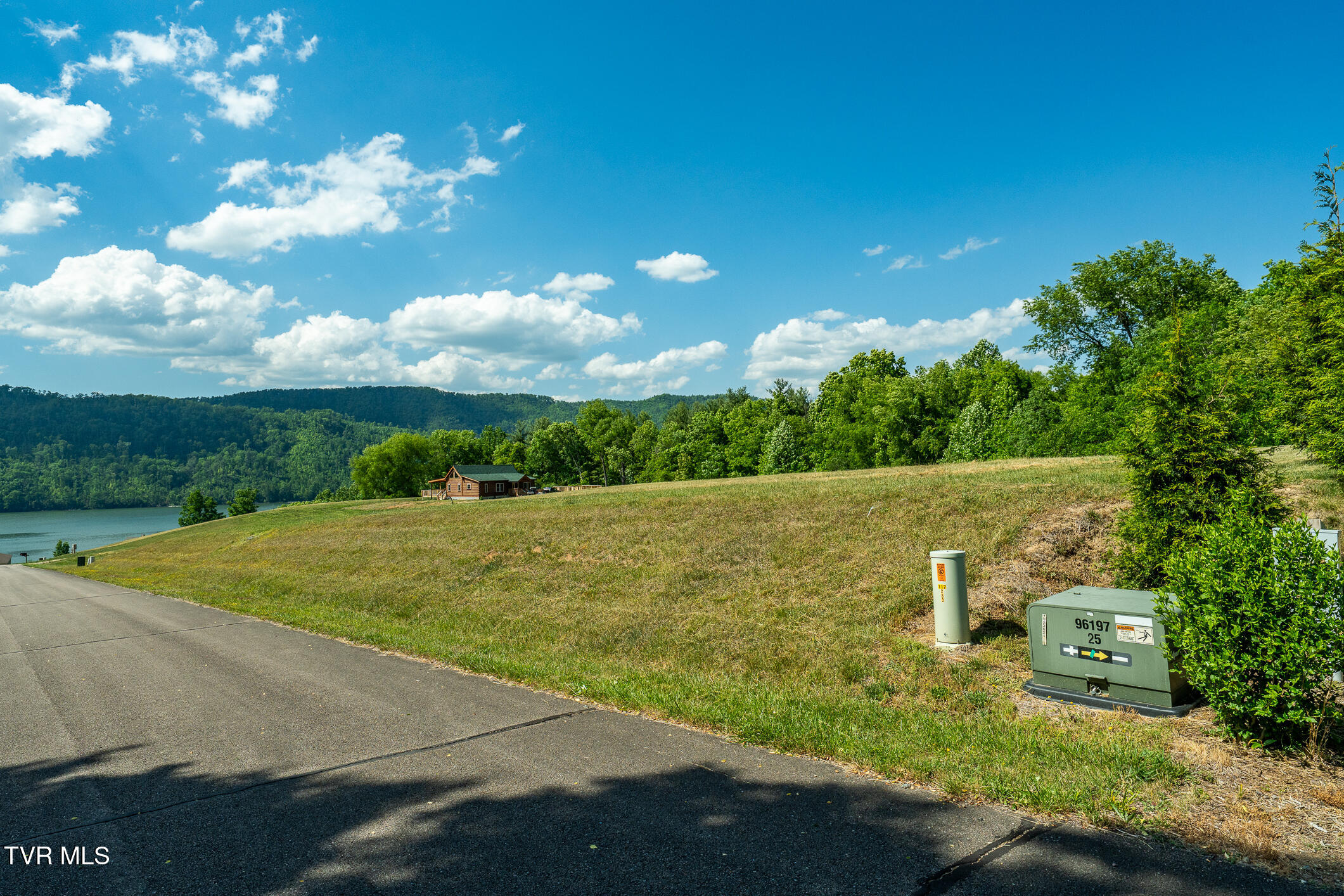 Tbd Deer Ridge Court, Unit LOT 6 Butler, TN 37640 - Photo 2 of 33 DEER RIDGE CT (22 of 34)