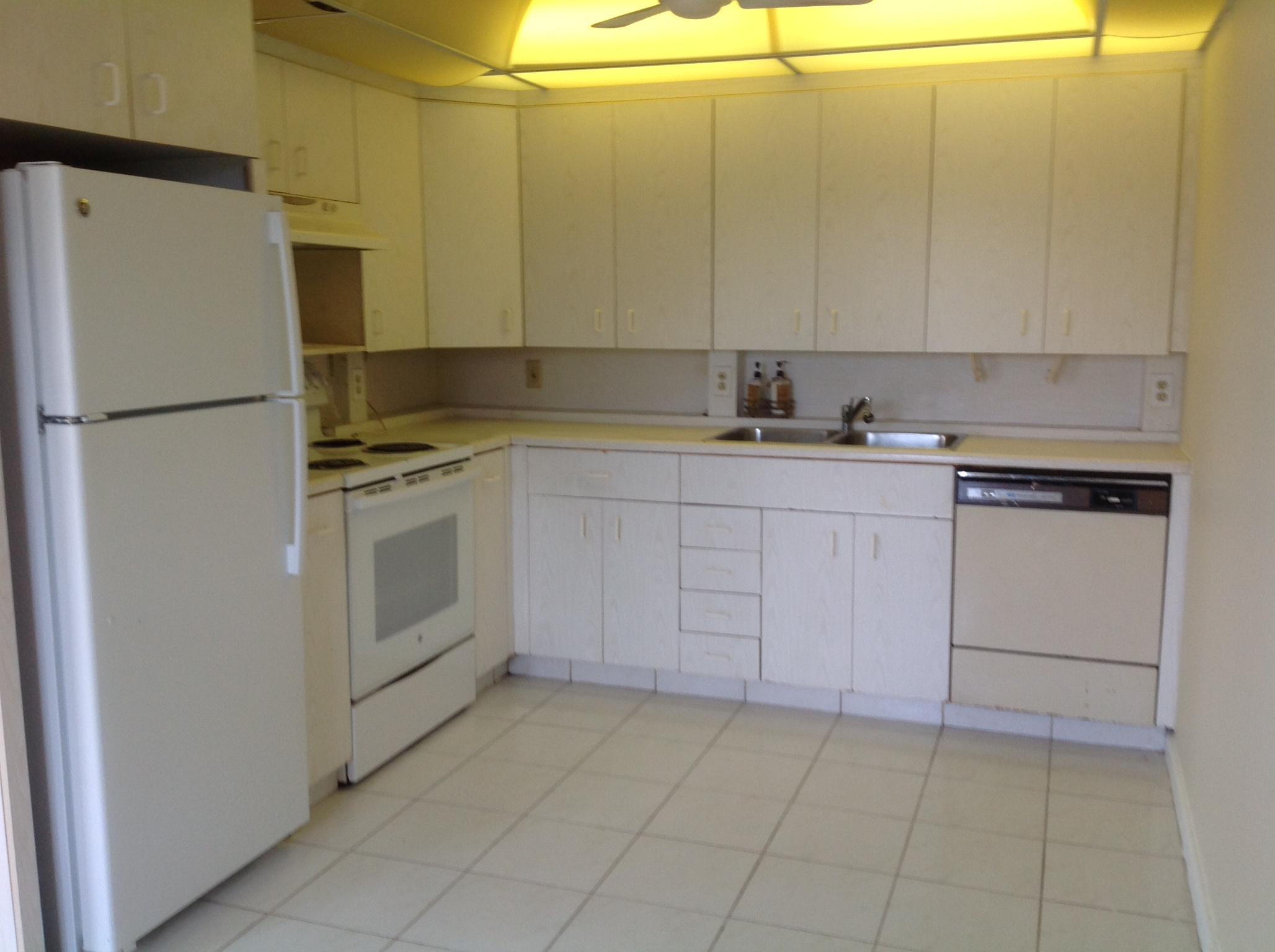3046 Wolverton C Boca Raton, FL 33434 - Photo 3 of 15 01f4ea3f0c52505763b34cf38f54279a48aeb52c