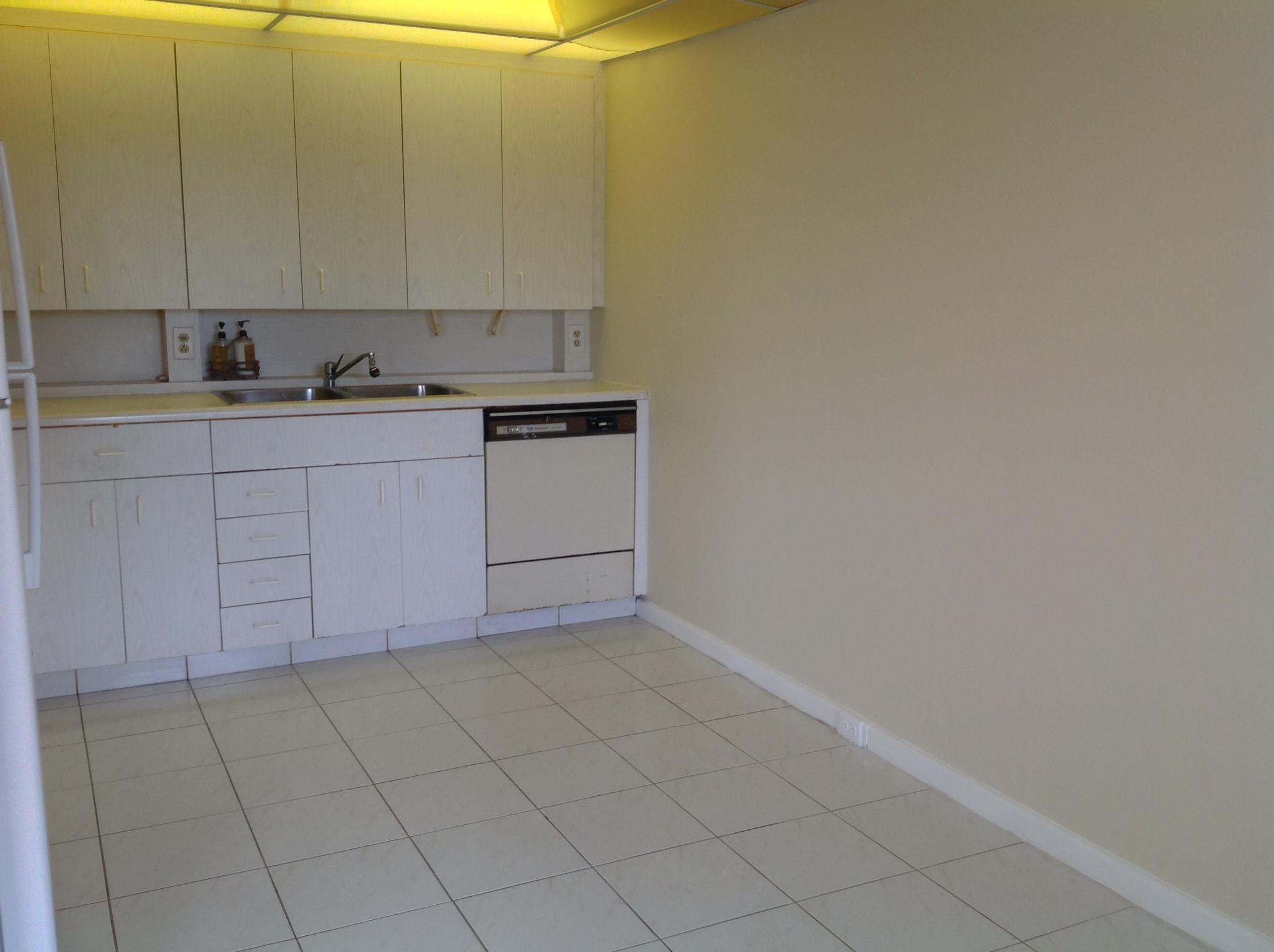 3046 Wolverton C Boca Raton, FL 33434 - Photo 4 of 15 01b1e295d4a6a06780c2fa1ccca8f21c58126e48