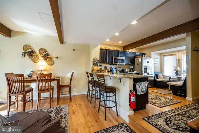 $429,900 | 33 Lakeview Court, Unit 2B, McHenry, MD 21541