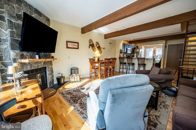 $429,900 | 33 Lakeview Court, Unit 2B, McHenry, MD 21541