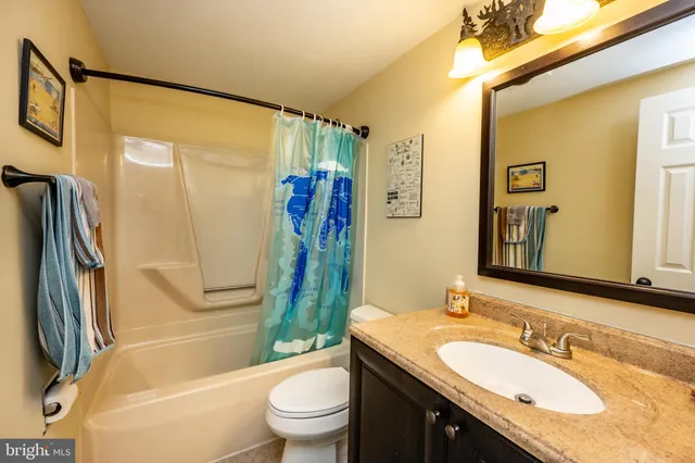 $429,900 | 33 Lakeview Court, Unit 2B, McHenry, MD 21541