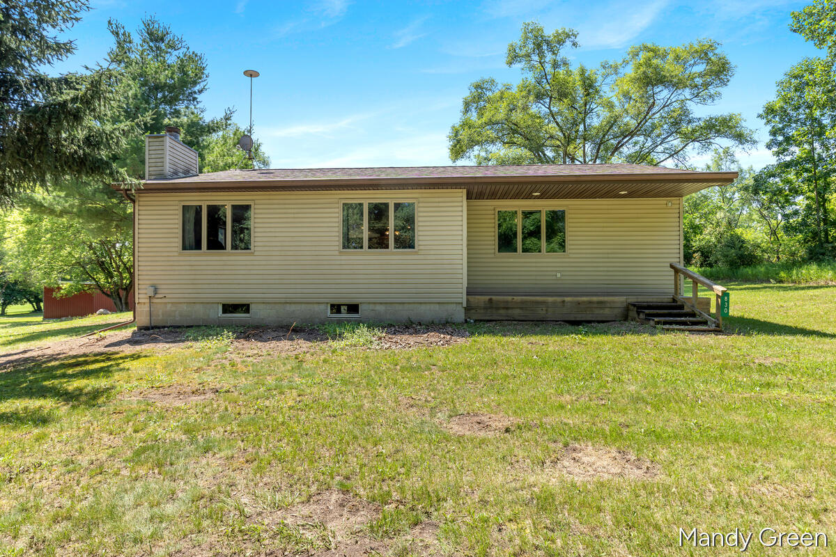 830 South Senator Road Crystal, MI 48818 - Photo 1 of 21 830-Senator_001