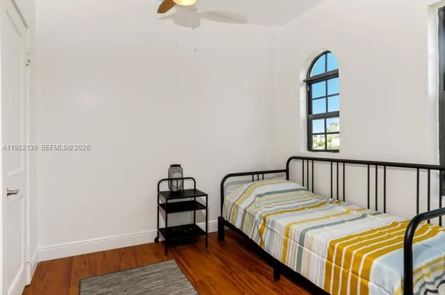 $1,800 | 934 Michigan Avenue, Unit 301, Miami Beach, FL 33139