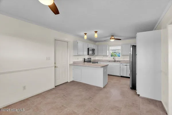 $311,900 | 423 Dion Drive, Hubert, NC 28539