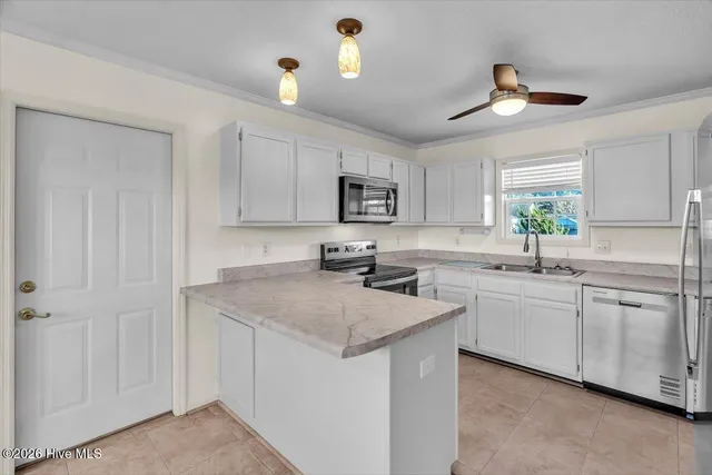 $329,900 | 423 Dion Drive, Hubert, NC 28539