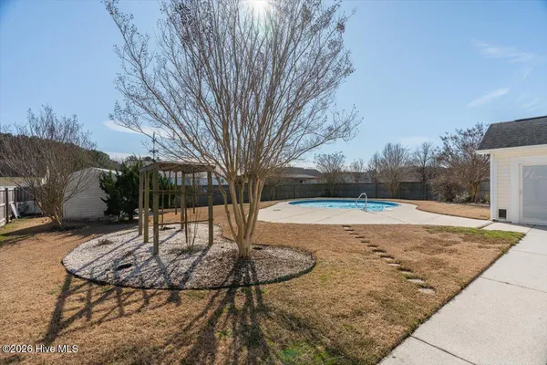 $311,900 | 423 Dion Drive, Hubert, NC 28539