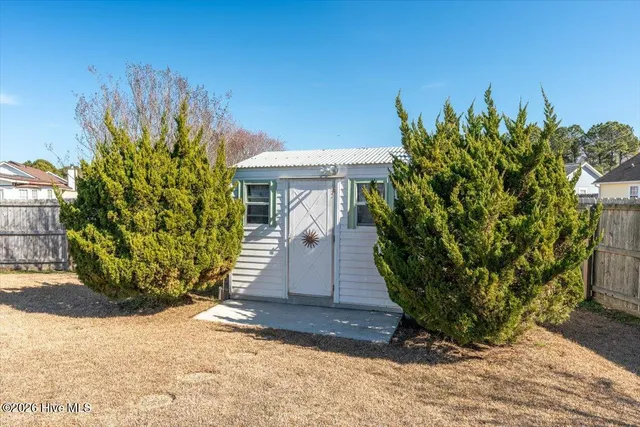 $329,900 | 423 Dion Drive, Hubert, NC 28539