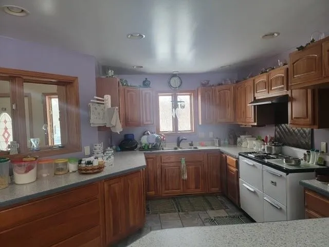 $485,000 | S6570 Hillpoint Road, Hillpoint, WI 53937