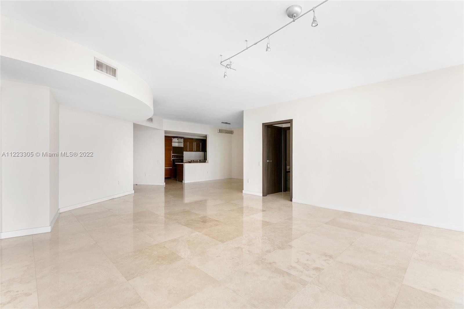 450 Alton Road, Unit 3503 Miami Beach, FL 33139 - Photo 23 of 40 Gallery Image 23