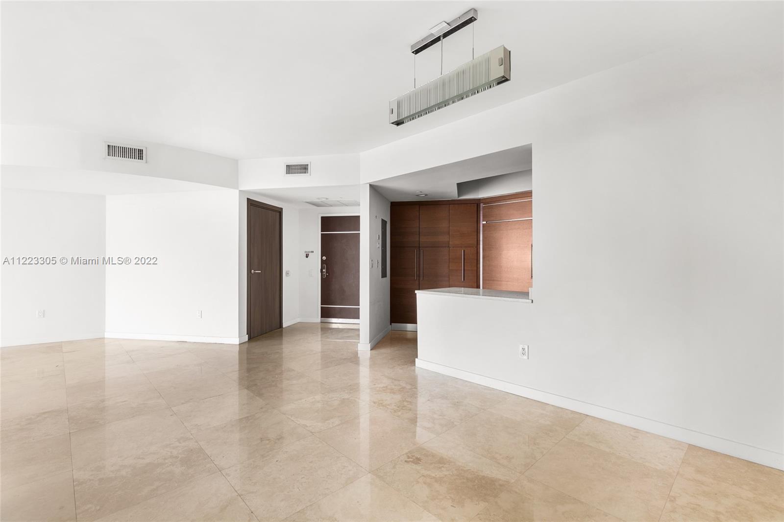 450 Alton Road, Unit 3503 Miami Beach, FL 33139 - Photo 8 of 40 Gallery Image 8