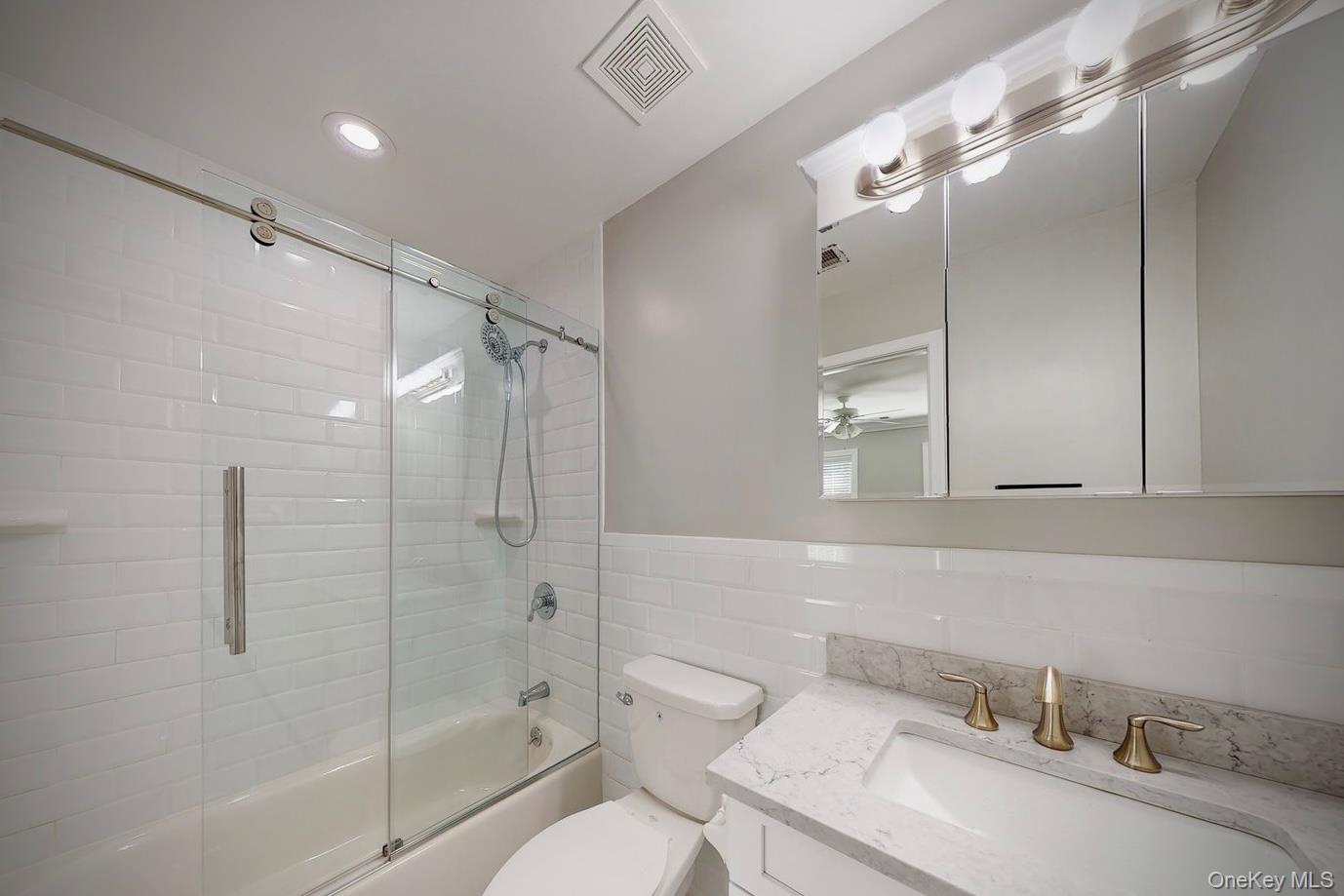 100 Saddle Cove Road, Unit 307 Bohemia, NY 11716 - Photo 16 of 16