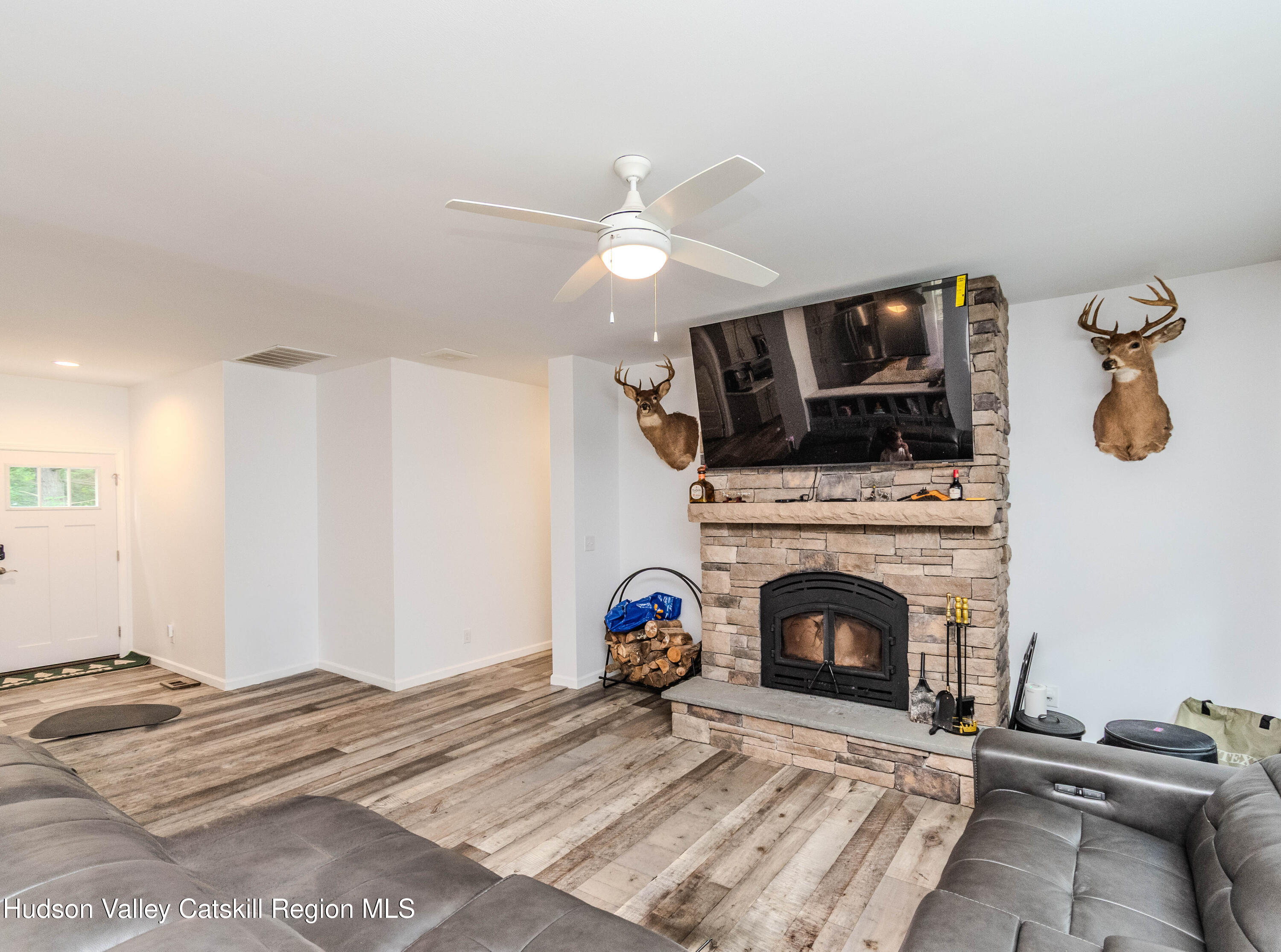 270 Green Lake Road Catskill, NY 12414 - Photo 21 of 66 Living Room 2