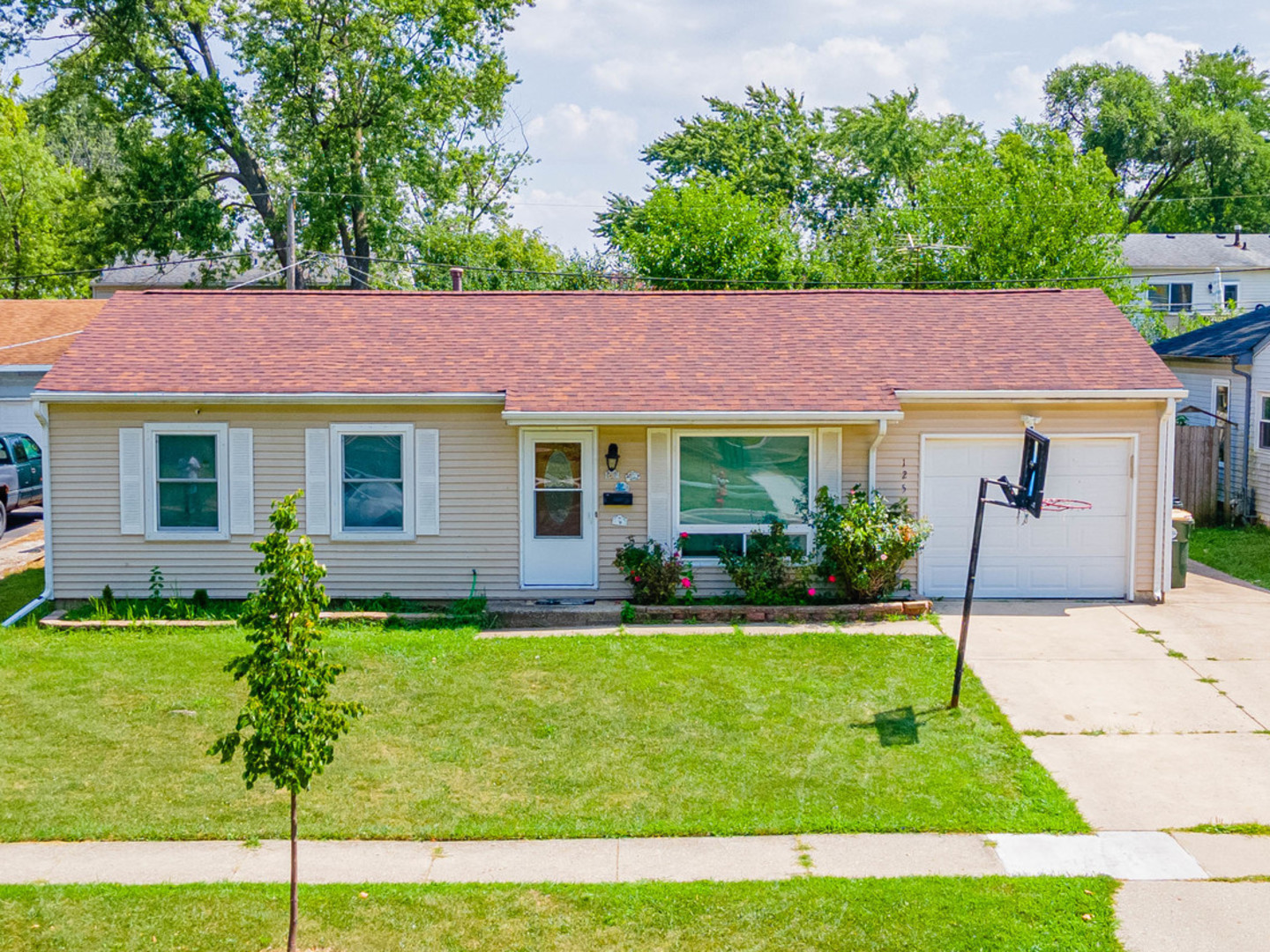 125 Seton Place Streamwood, IL 60107 - Photo 1 of 1