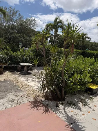 $1,400 | 1105 Northeast 119th Street, Unit A, Biscayne Park, FL 33161