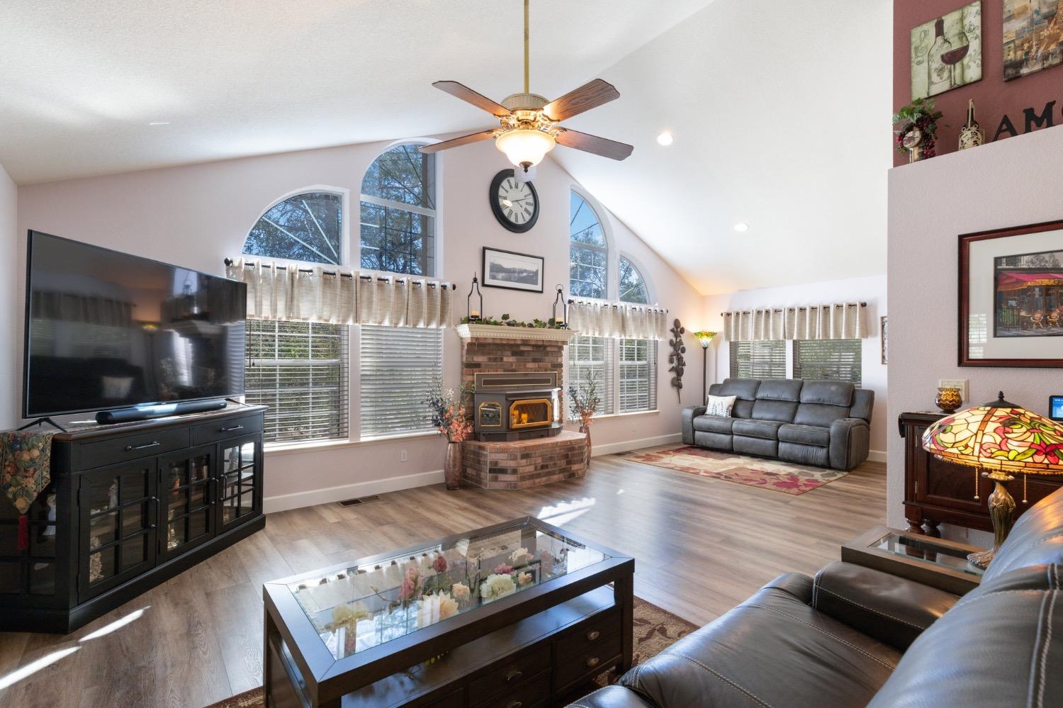 32670 Sunset Ridge Road East Coarsegold, CA 93614 - Photo 5 of 56 Gallery Image 5