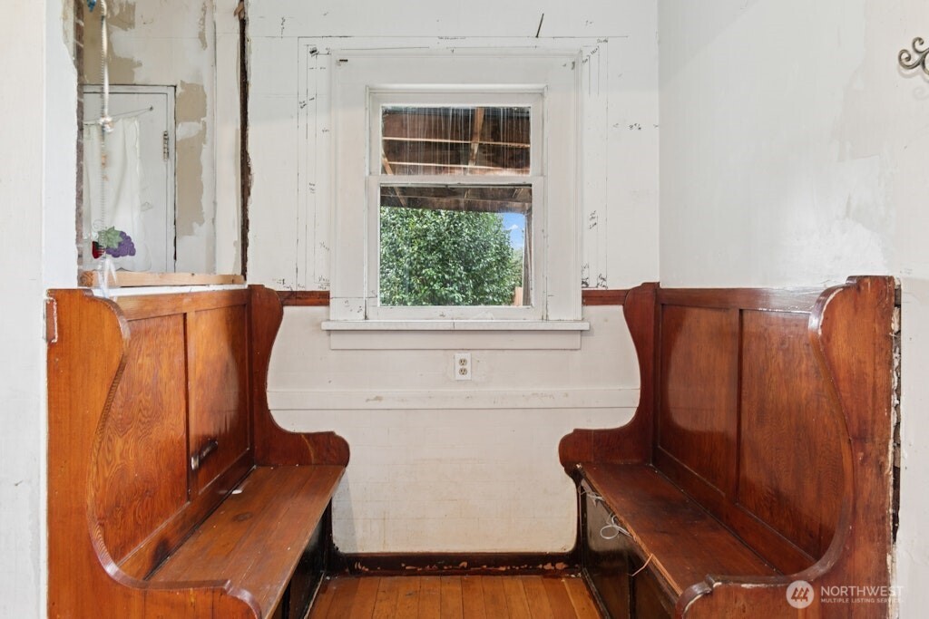 5627 44th Avenue Southwest Seattle, WA 98136 - Photo 12 of 37 a view of a chairs in a room