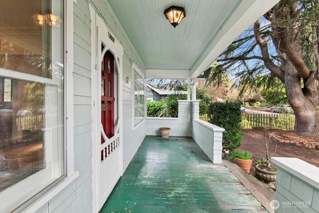 5627 44th Avenue Southwest Seattle, WA 98136 - Photo 4 of 37 a view of a porch