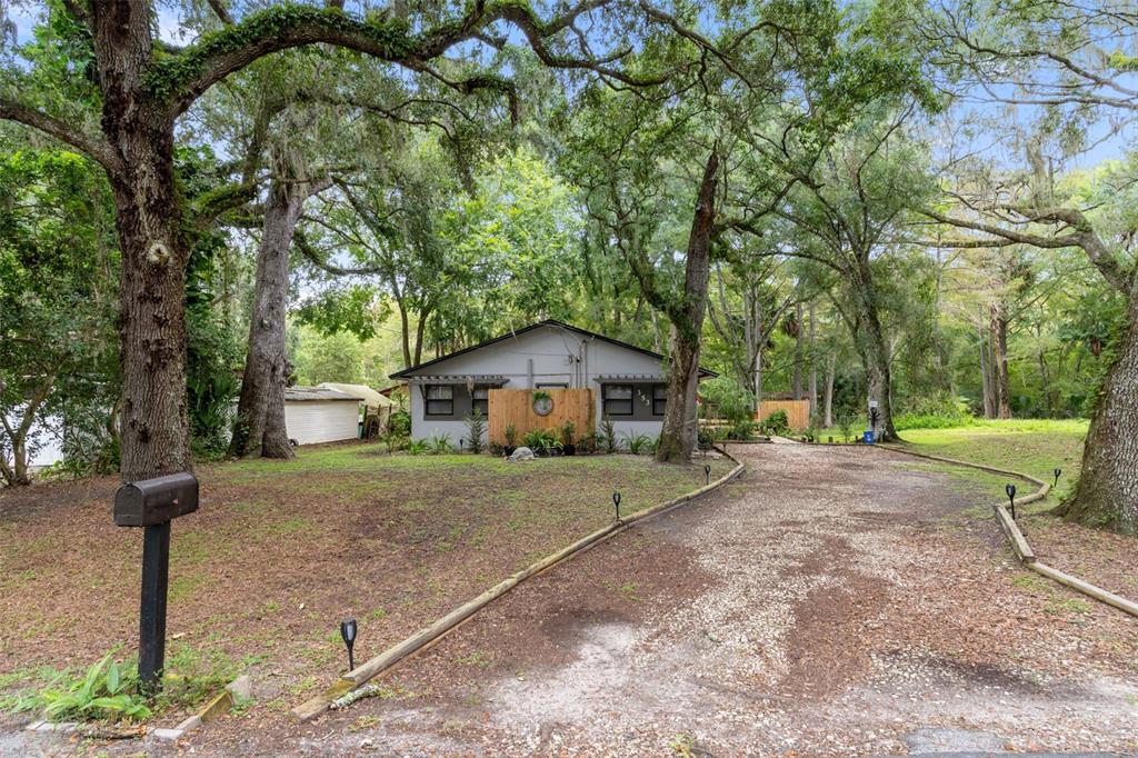 353 North Robin Hood Road Inverness, FL 34450 - Photo 3 of 59