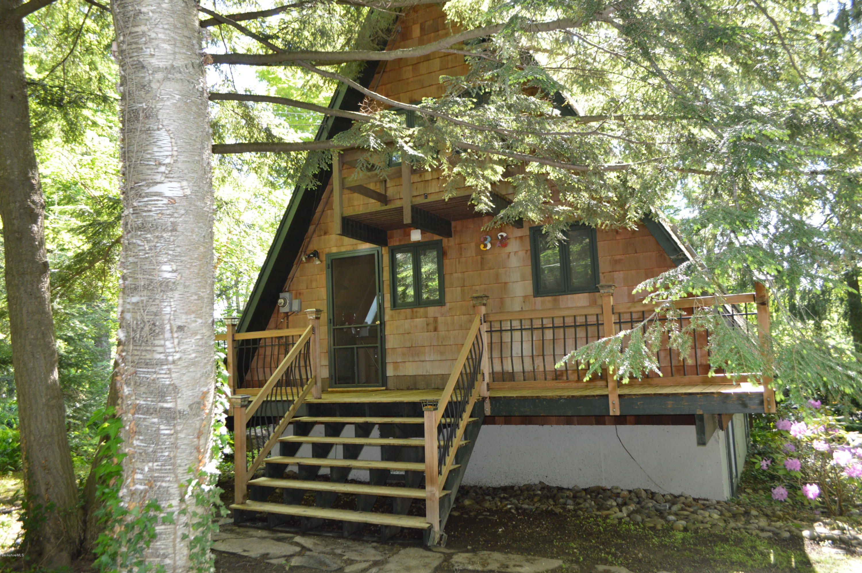 32 Chestnut Road Richmond, MA 01201 - Photo 25 of 31 a view of outdoor space and deck