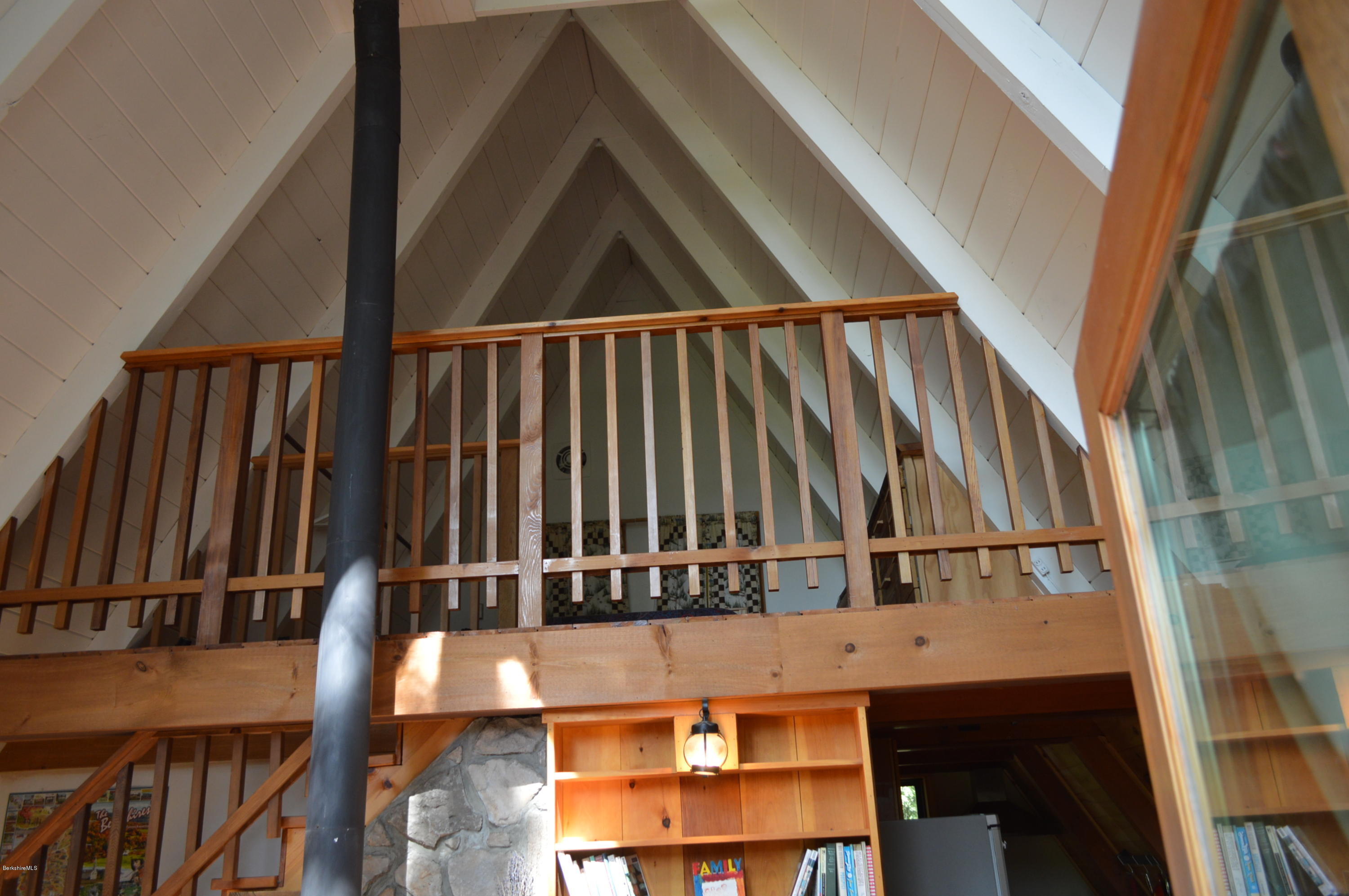 32 Chestnut Road Richmond, MA 01201 - Photo 29 of 31 a view of balcony