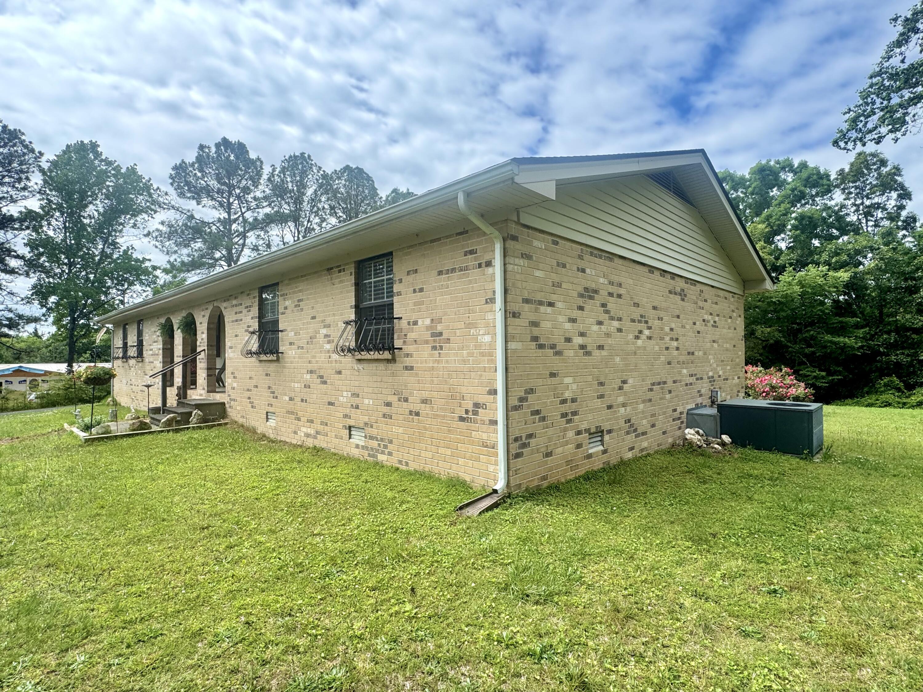 1127 Dean Corvin Lane Dayton, TN 37321 - Photo 6 of 35 IMG_1234