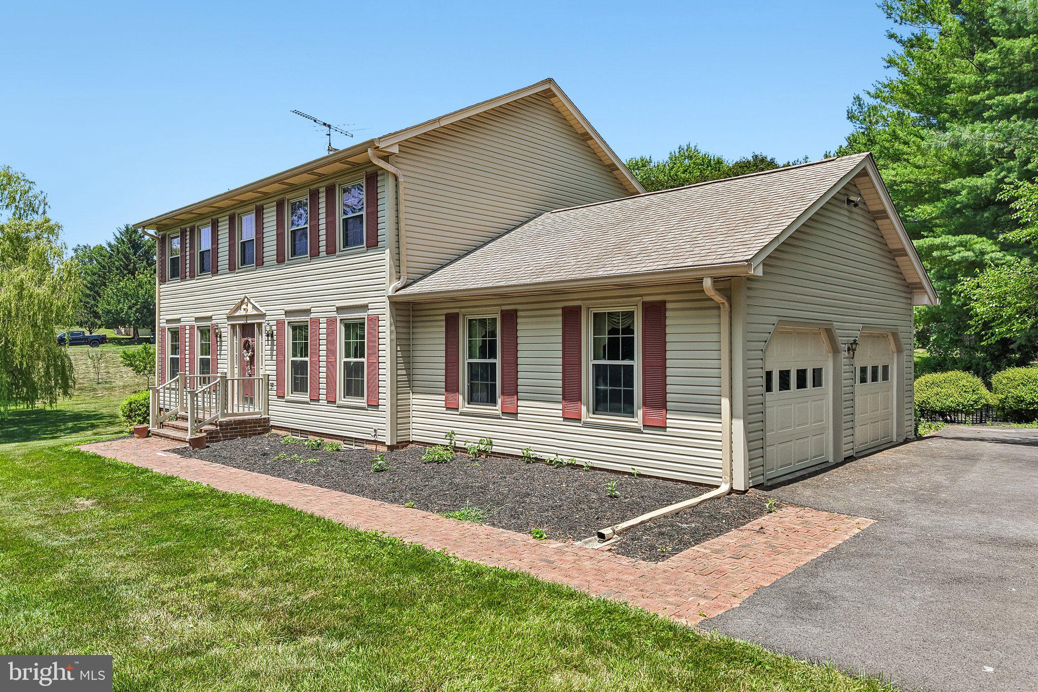 4108 Spring View Drive Jefferson, MD 21755 - Photo 7 of 61 Gallery Image 7