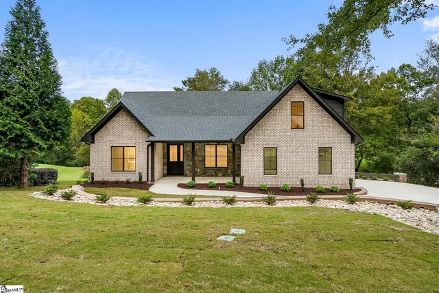 $875,000 | 123 Turnberry Road, Anderson, SC 29621