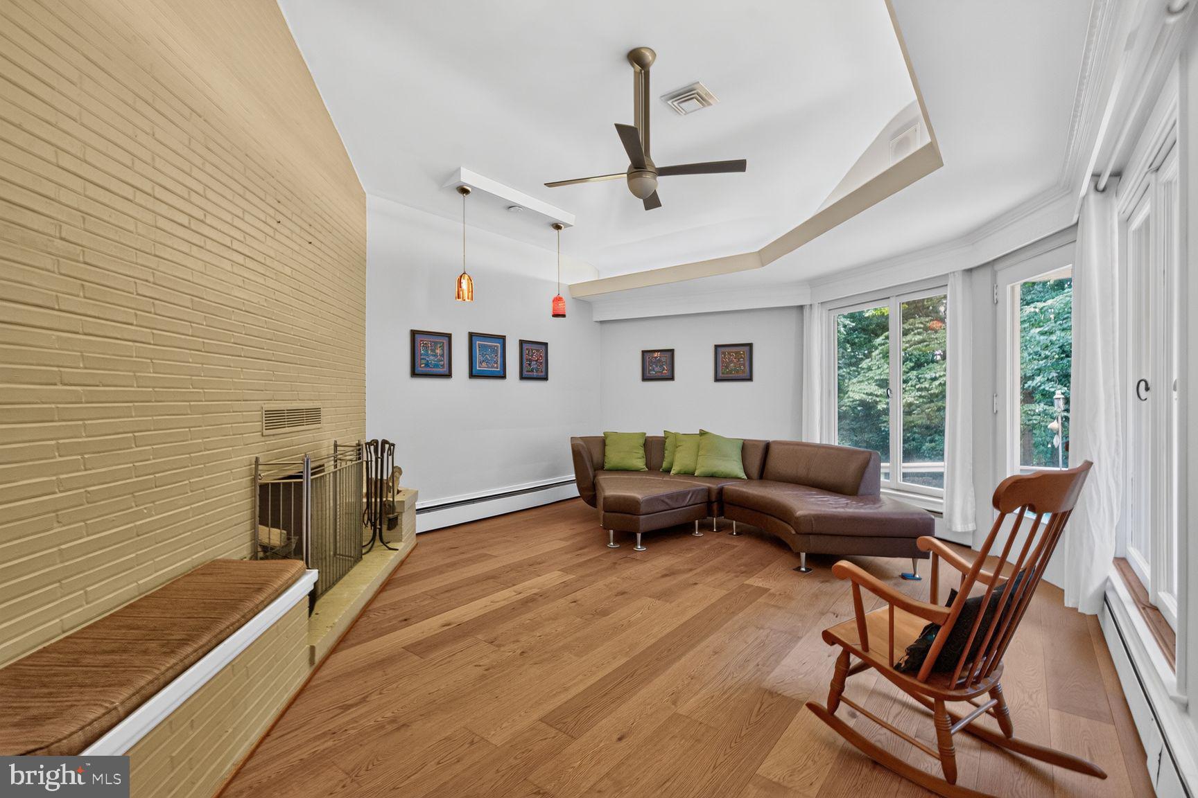 1118 Orchard Way Silver Spring, MD 20904 - Photo 26 of 56 Living room