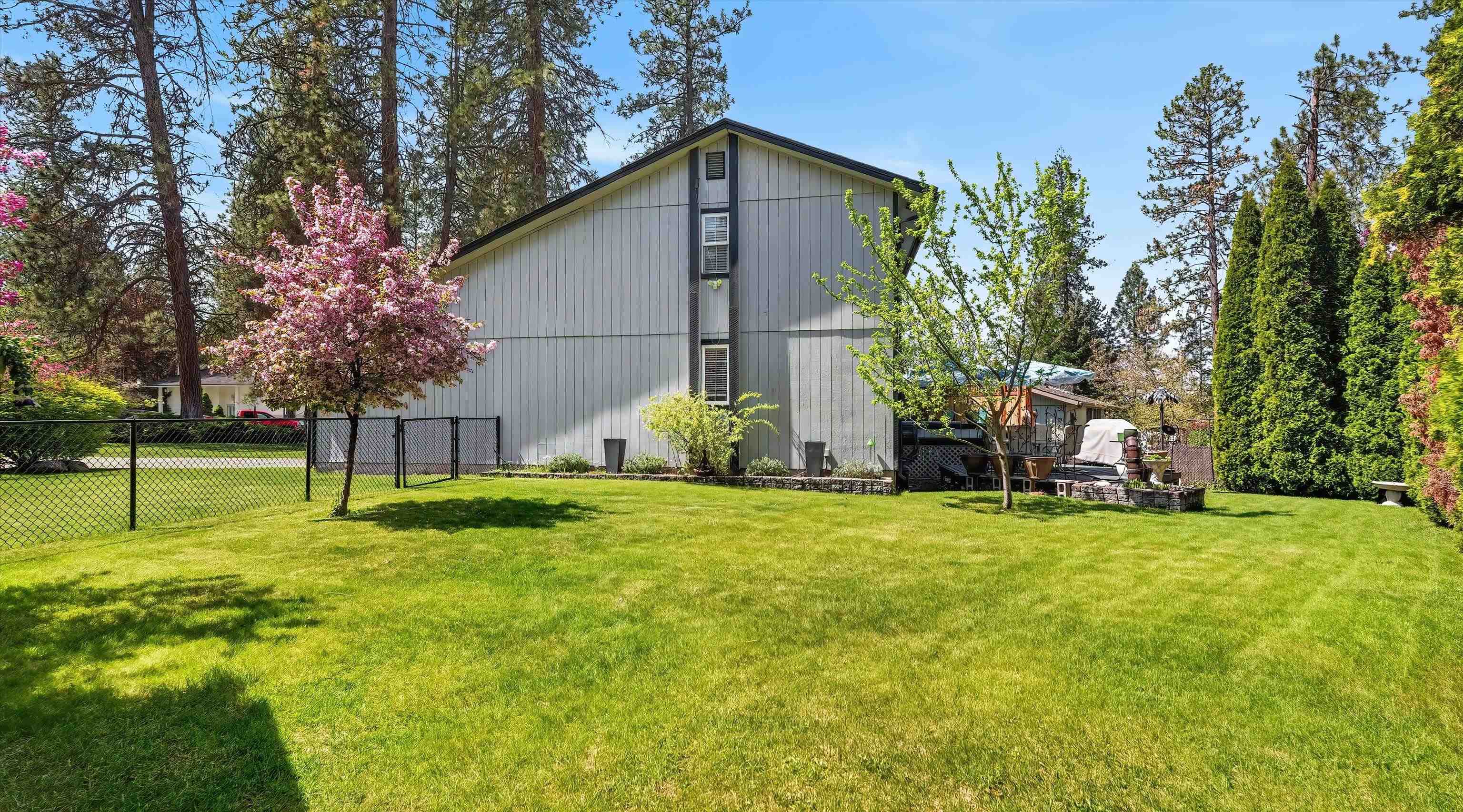 11227 North Astor Road Spokane, WA 99218 - Photo 21 of 26