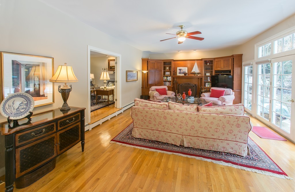299 Simon Willard Road Concord, MA 01742 - Photo 8 of 29