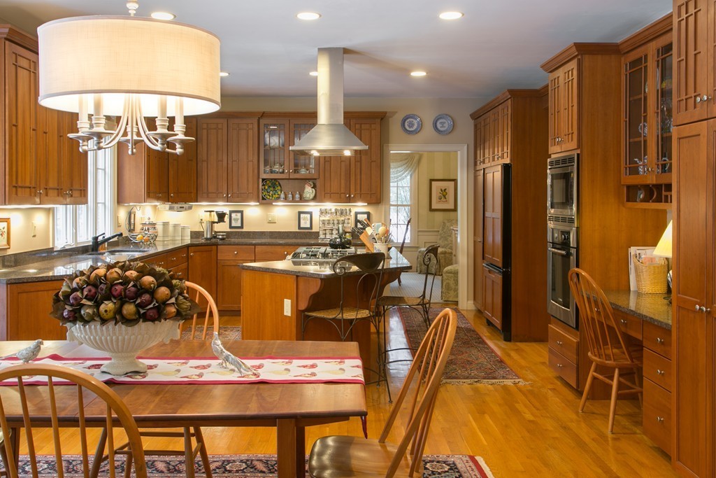 299 Simon Willard Road Concord, MA 01742 - Photo 10 of 29