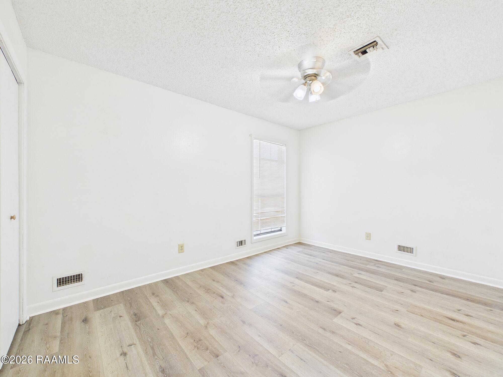 112 Country Lane, Unit 2 Lafayette, LA 70508 - Photo 9 of 21 CAM06261G6-PR0015-STILL002