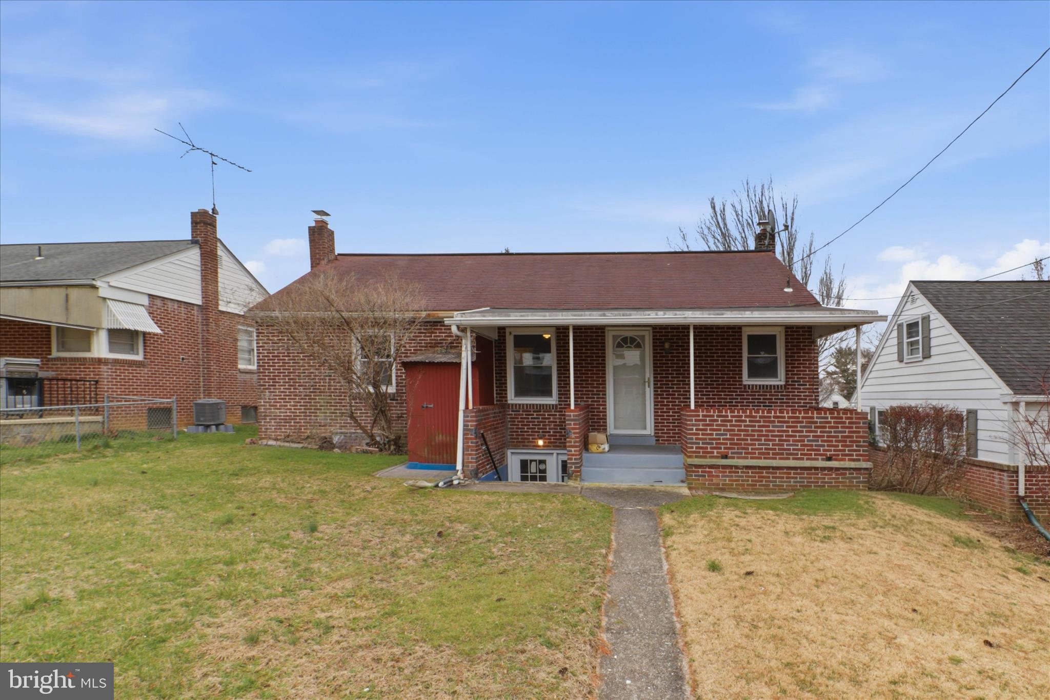 931 Rolridge Avenue Lancaster, PA 17603 - Photo 43 of 52 a front view of a house with a yard