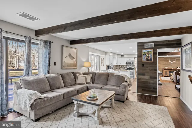 $689,900 | 26 Glen Lake Drive, Medford, NJ 08055