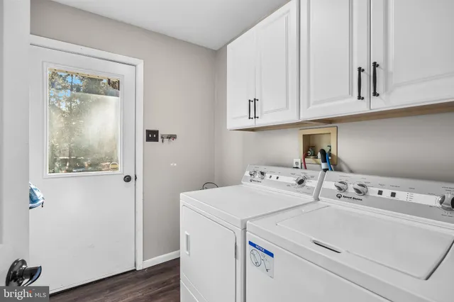 $689,900 | 26 Glen Lake Drive, Medford, NJ 08055