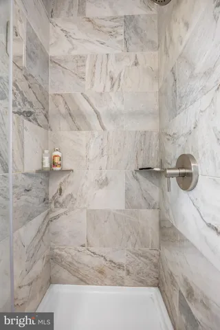 $689,900 | 26 Glen Lake Drive, Medford, NJ 08055