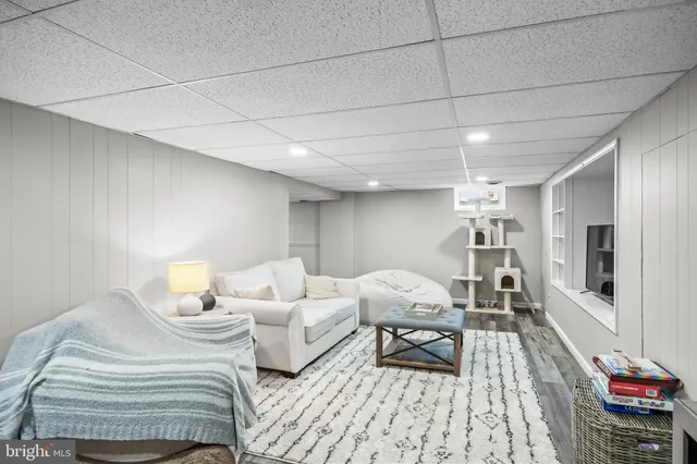 $689,900 | 26 Glen Lake Drive, Medford, NJ 08055