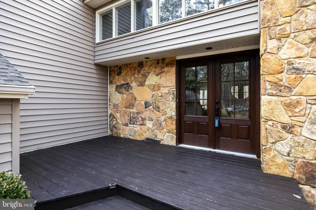 $689,900 | 26 Glen Lake Drive, Medford, NJ 08055