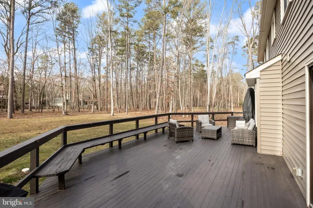 $689,900 | 26 Glen Lake Drive, Medford, NJ 08055