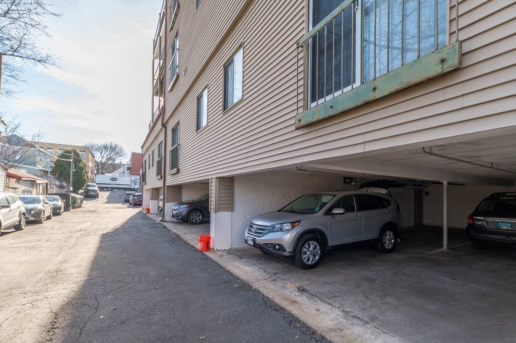 315 Rantoul Street, Unit 204 Beverly, MA 01915 - Photo 13 of 20 Gallery Image 13