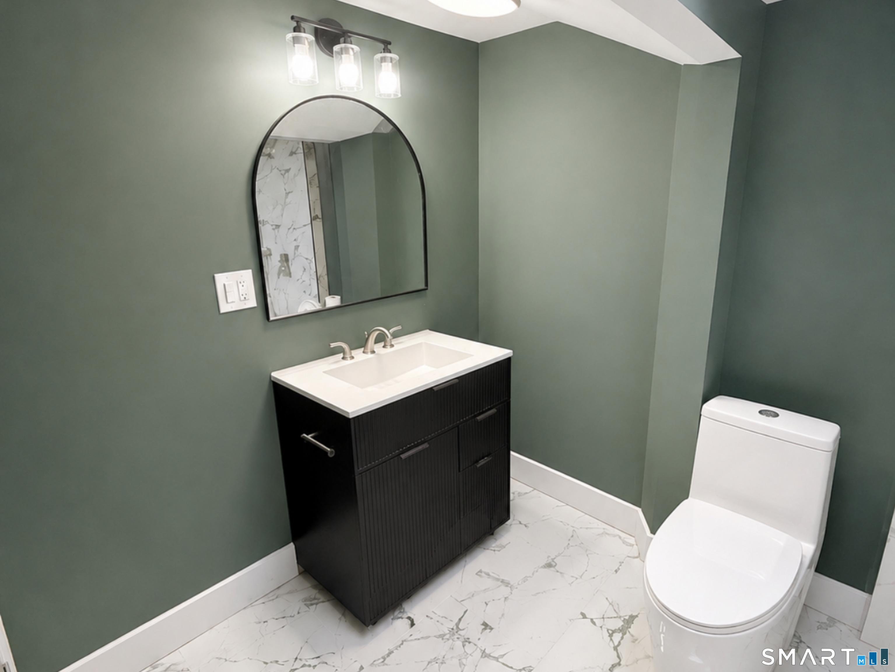 1038 West Main Street Waterbury, CT 06708 - Photo 10 of 11 Gallery Image 10