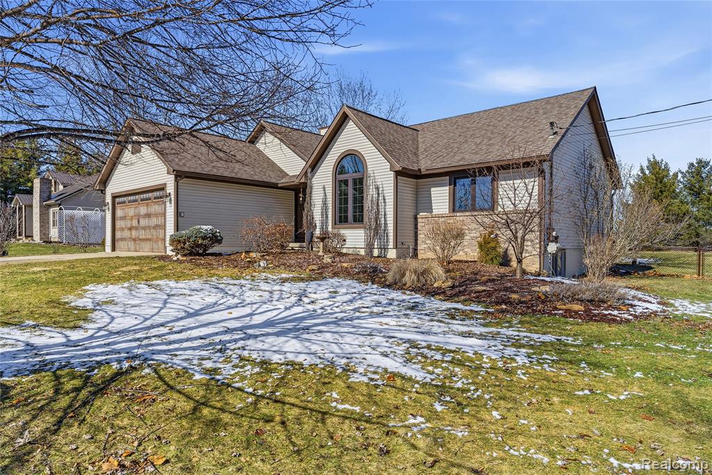8482 Reid Road Swartz Creek, MI 48473 - Photo 4 of 48 Gallery Image 4
