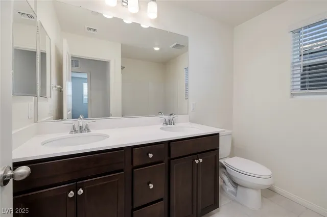 $2,375 | 9541 Marsh Aster Street, Las Vegas, NV 89139