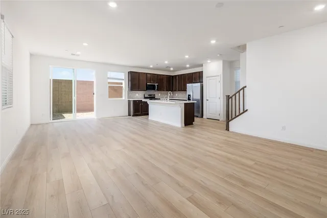 $2,375 | 9541 Marsh Aster Street, Las Vegas, NV 89139