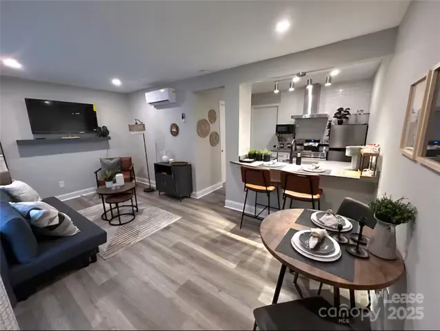 $1,800 | 2000 Patio Court, Unit 124, Charlotte, NC 28205