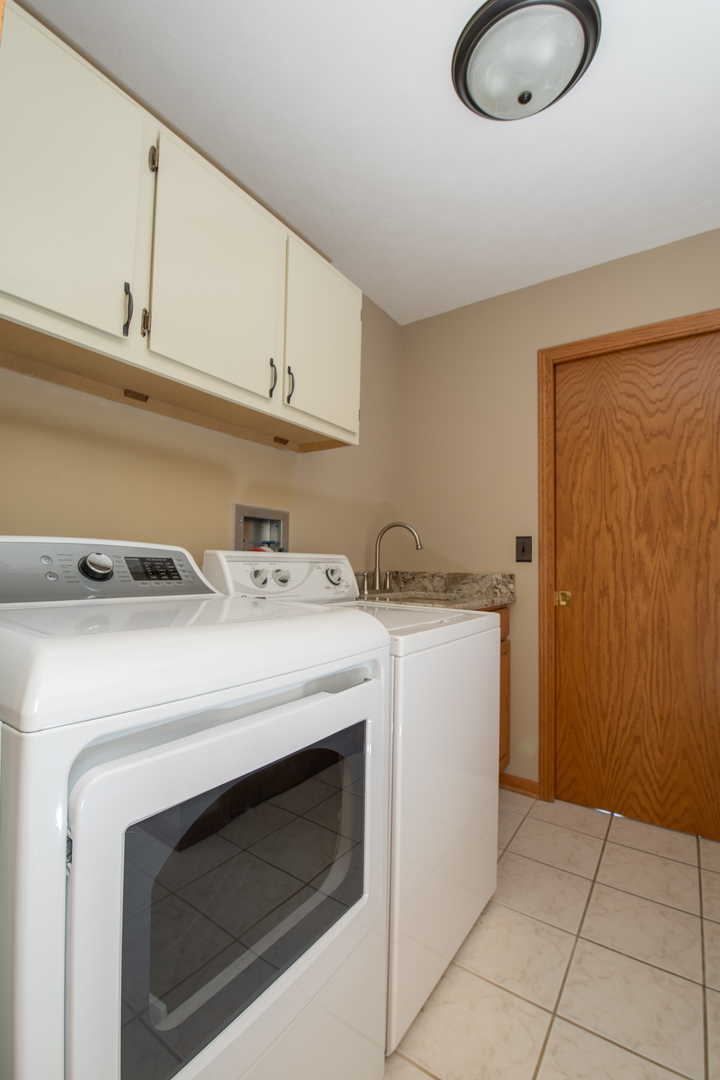 564 Baintree Road Lake Summerset, IL 61019 - Photo 15 of 27