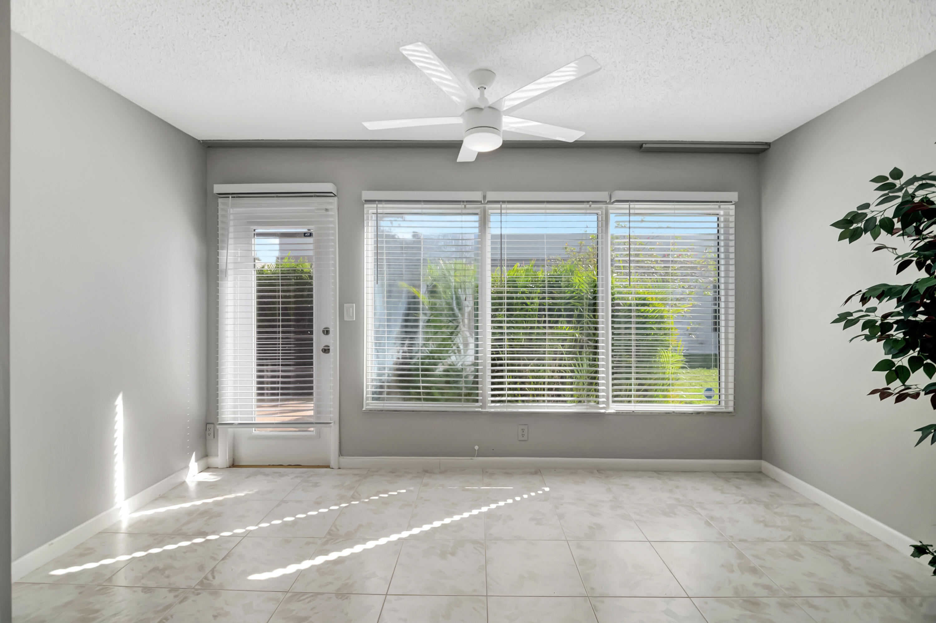 18820 Stewart Circle, Unit 8 Boca Raton, FL 33496 - Photo 27 of 48 DSC_4621