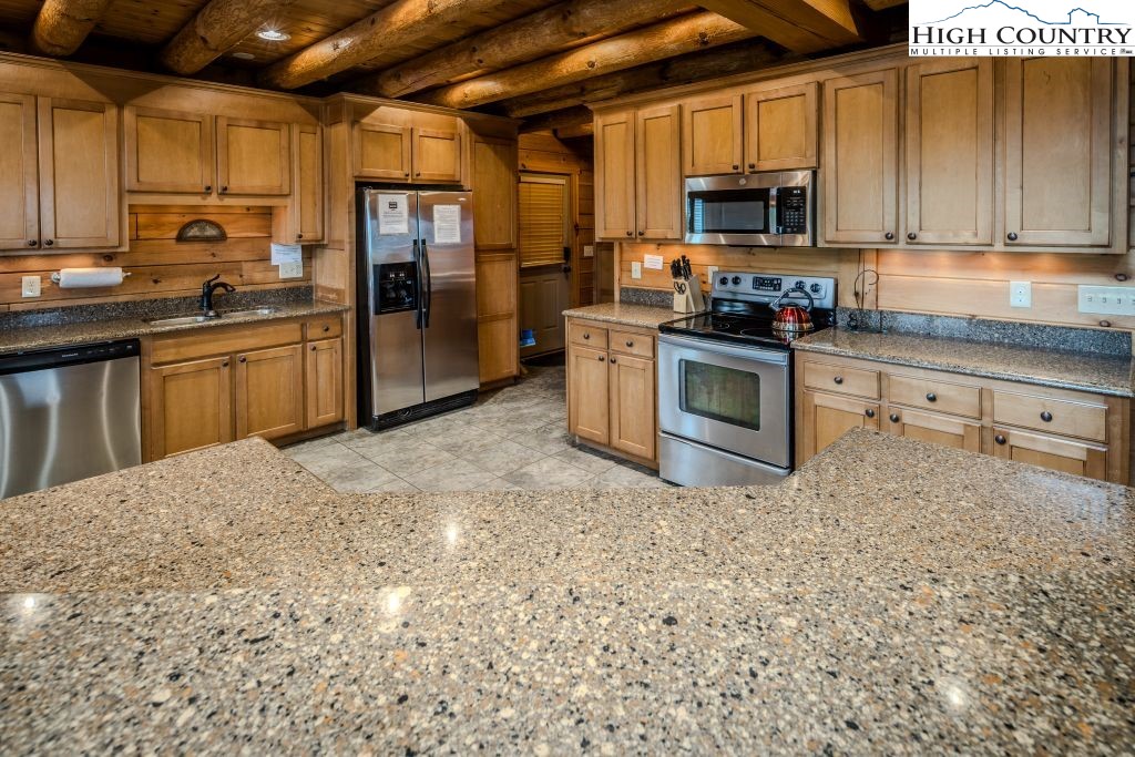937 Alpine Drive Seven Devils, NC 28604 - Photo 8 of 35